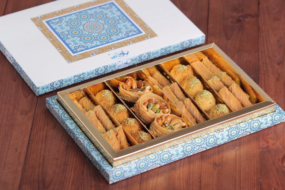 تشكيلة يونانية